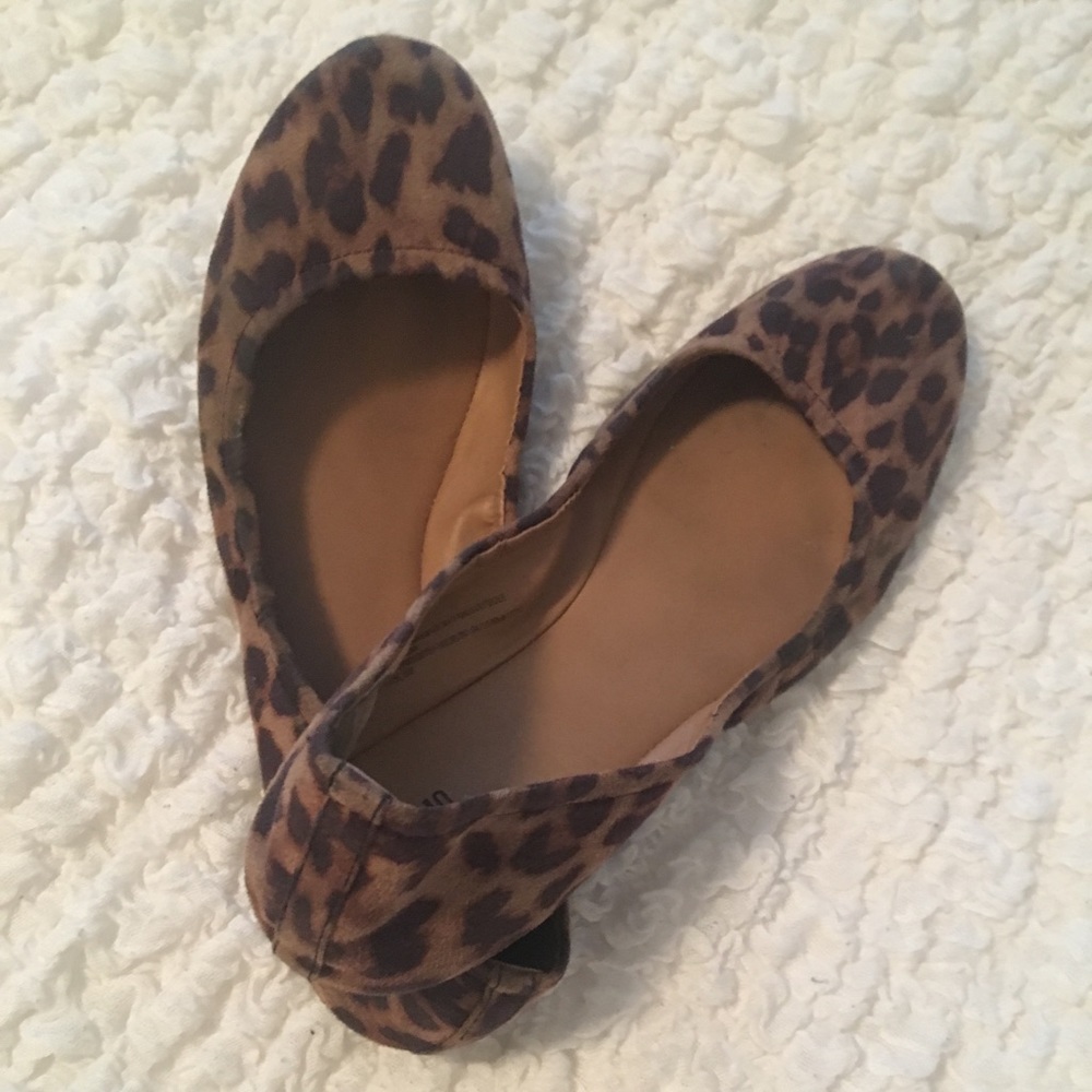 Flats Closed toe shoes
